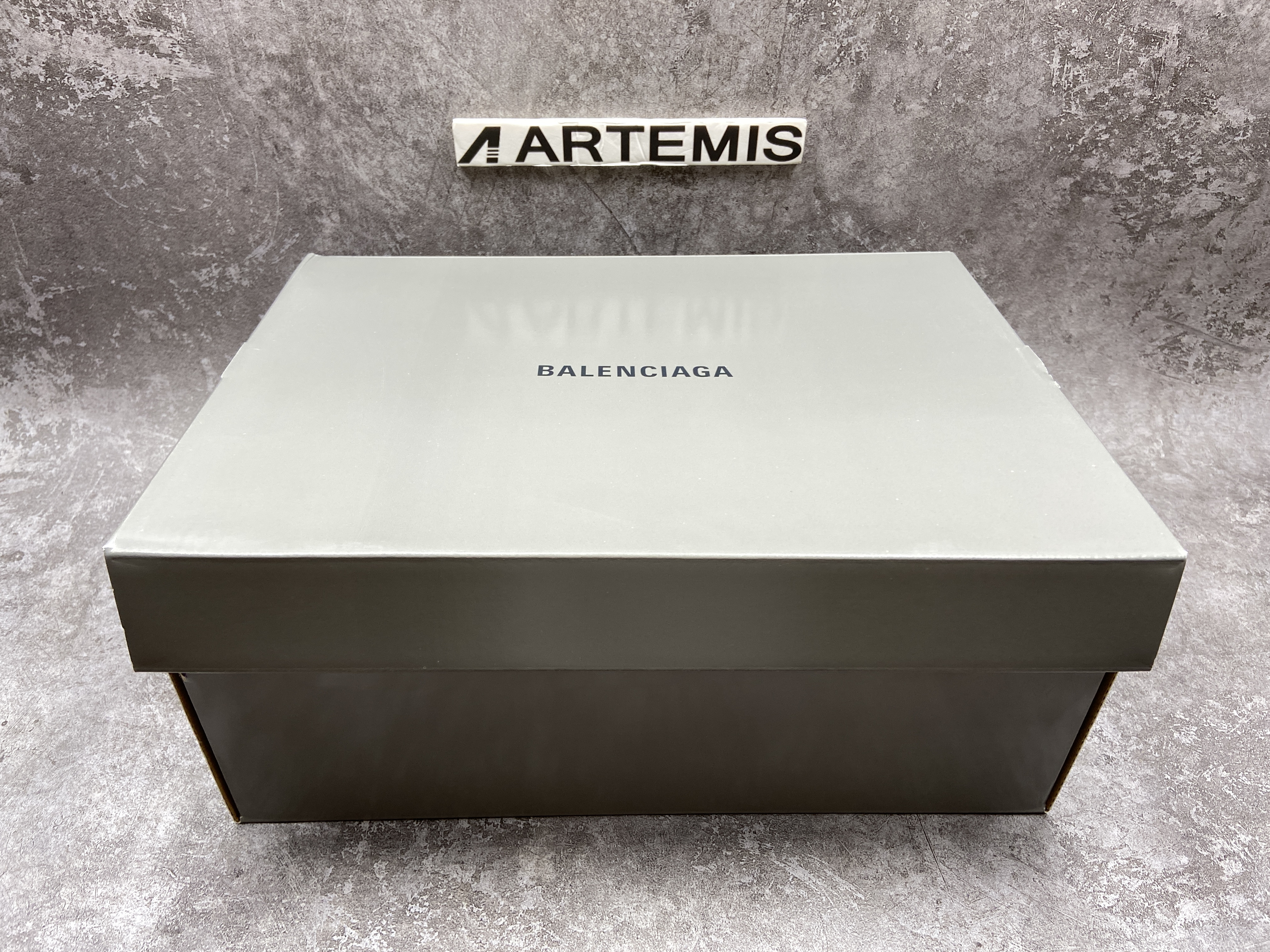 Balenciga Track Sandal Rose Bubble Gum