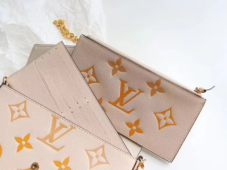 FÉLICIE POCHETTE M80498