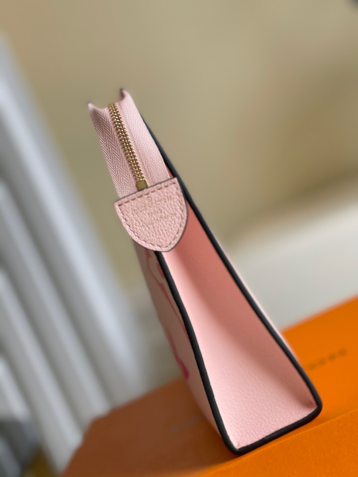 TOILETRY POUCH 26 M80504