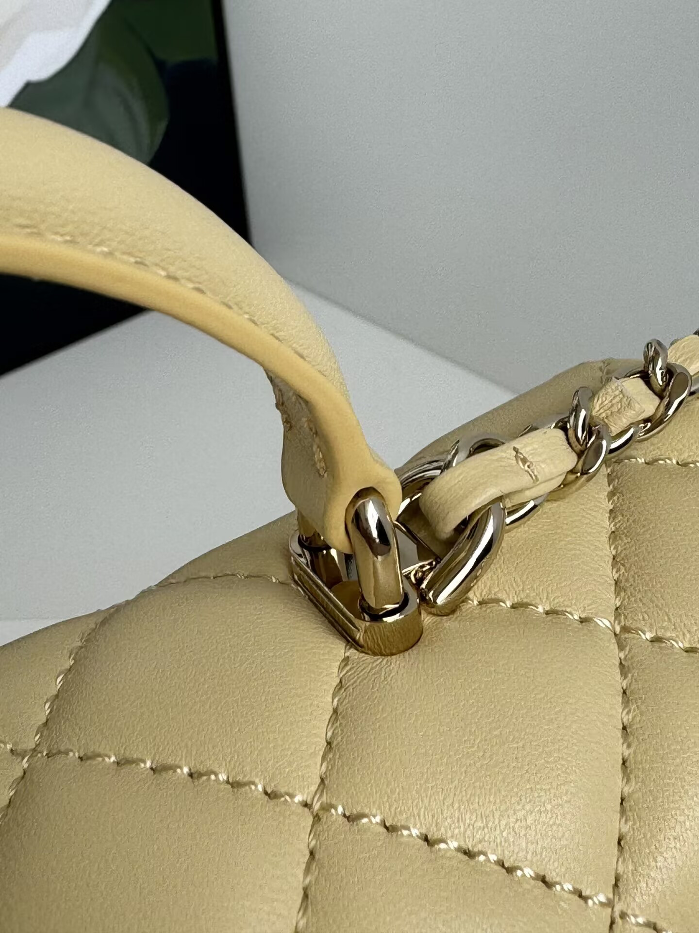 Ch*el mini cf handle 20x12x6cm