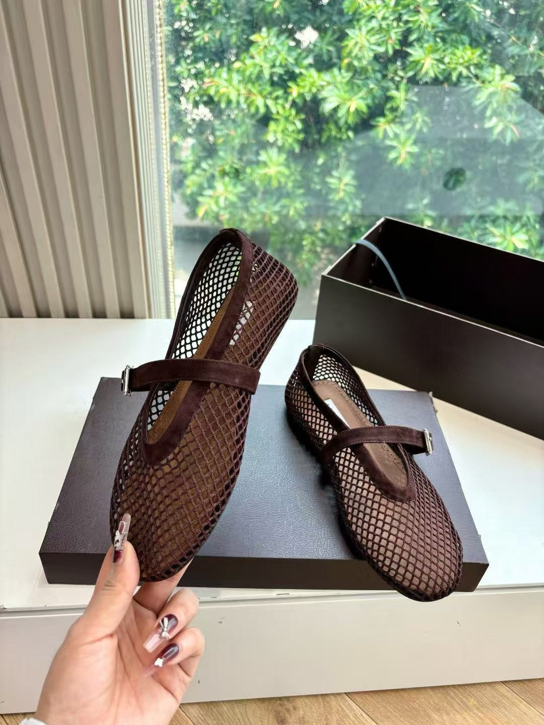 UA ALAÏA BALLET FLATS IN FISHNET