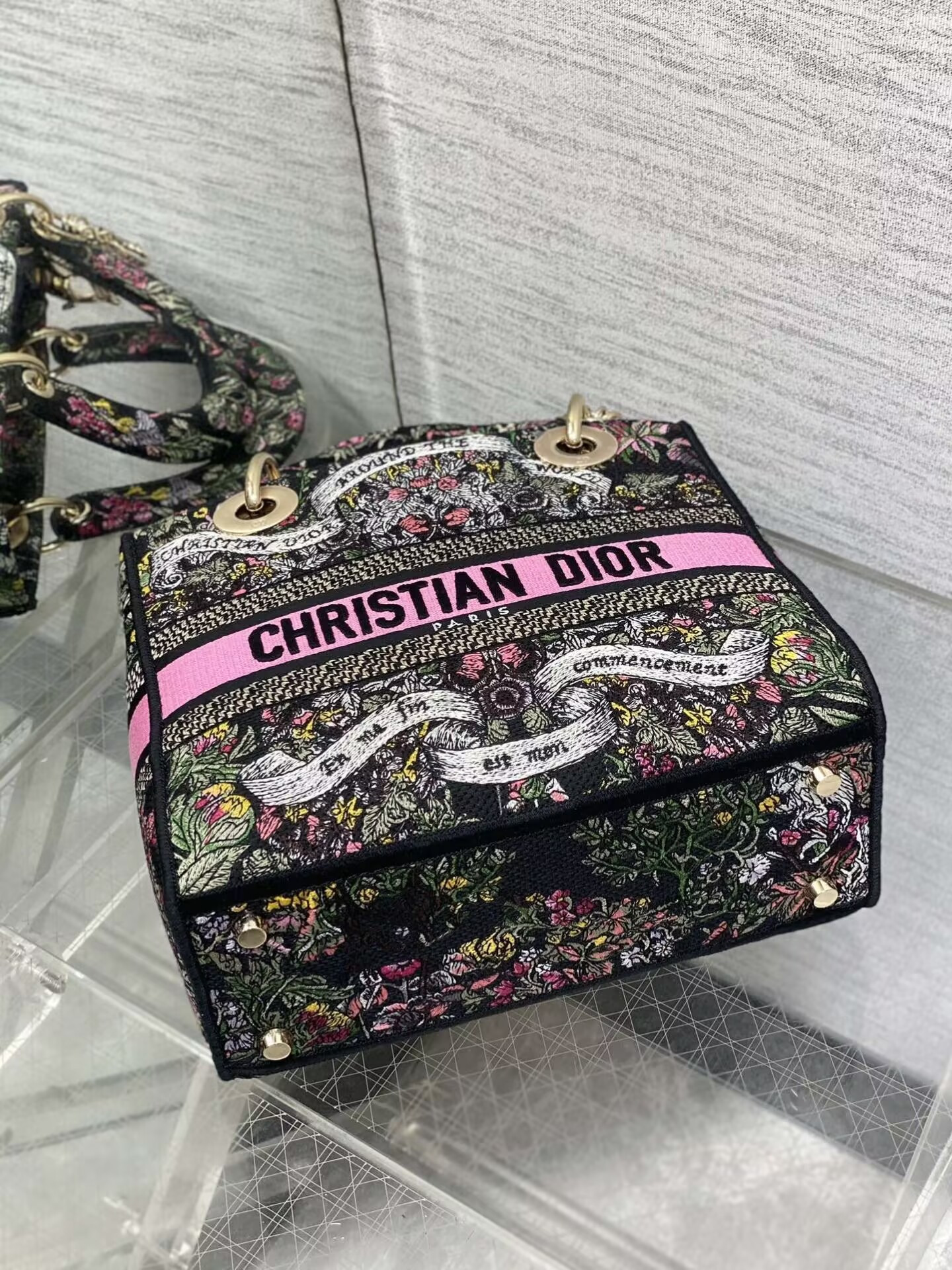 medium D*or lady d-lite bag 24 x 20 x 11 cm