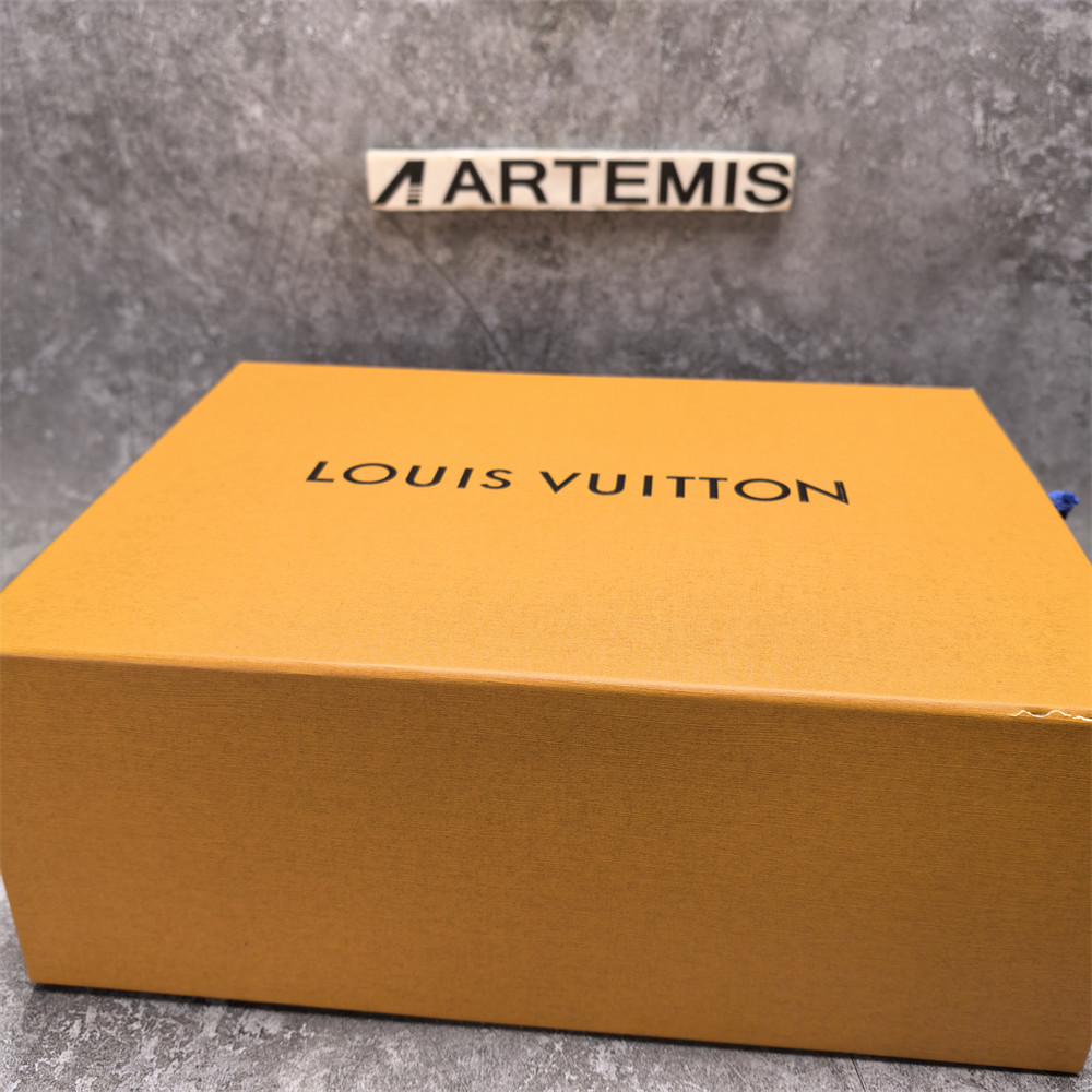 UA LV Trainer Sneaker