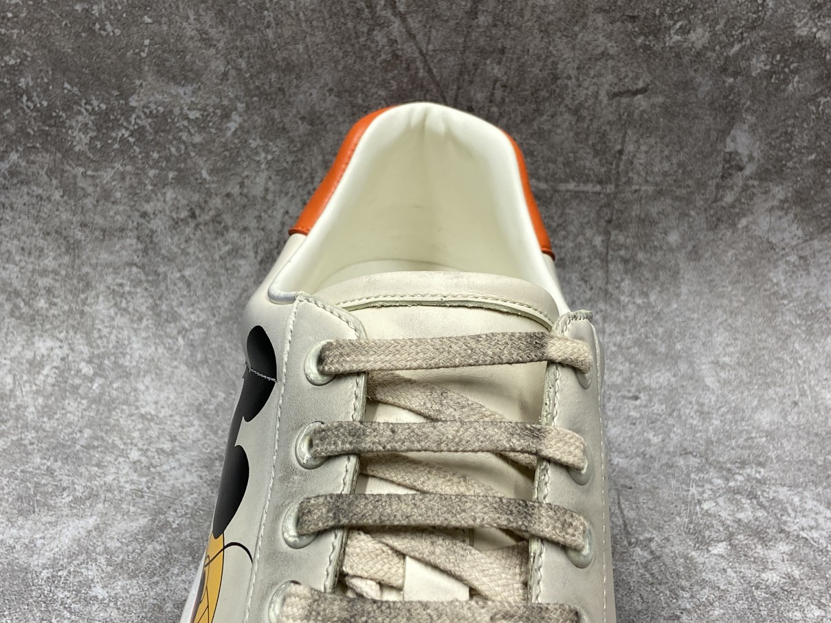 G*u*i ace x disney ivory