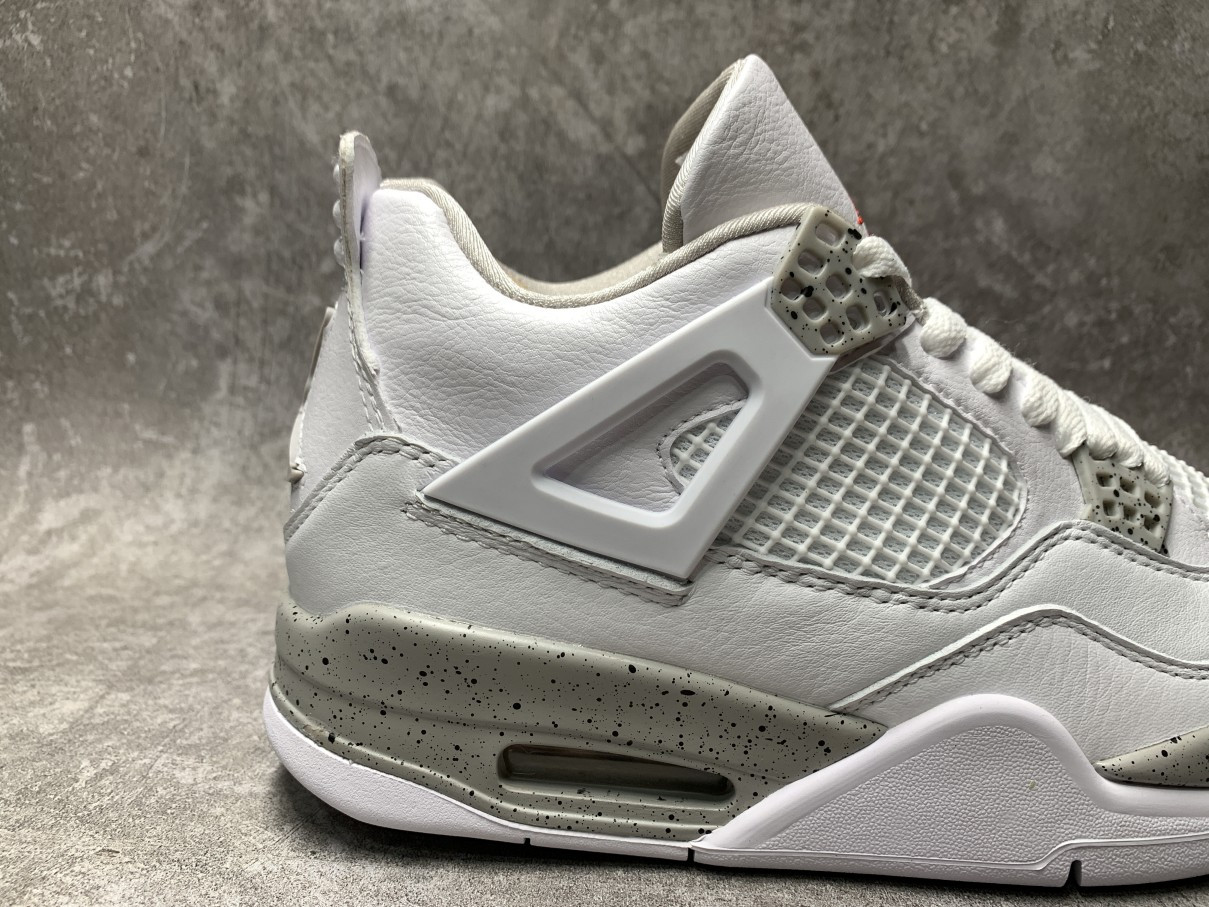 Air Jordan 4 Retro White Oreo