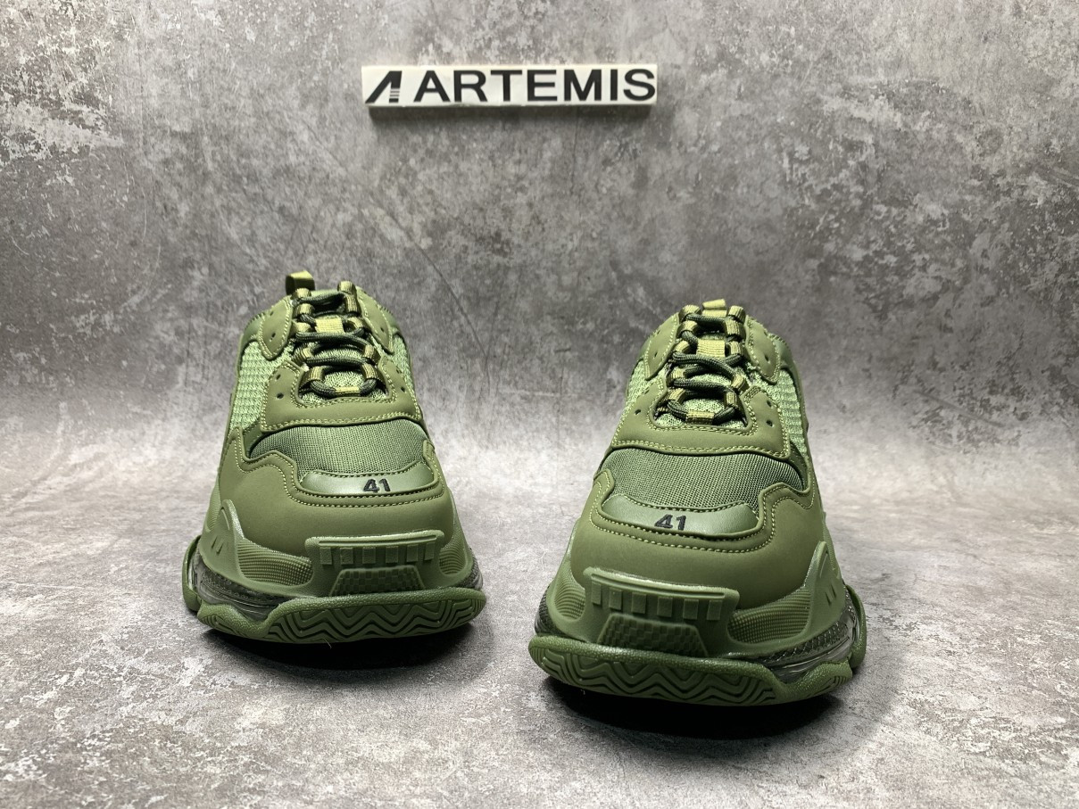 Balenciga Triple S Sneaker Clear Sole Green