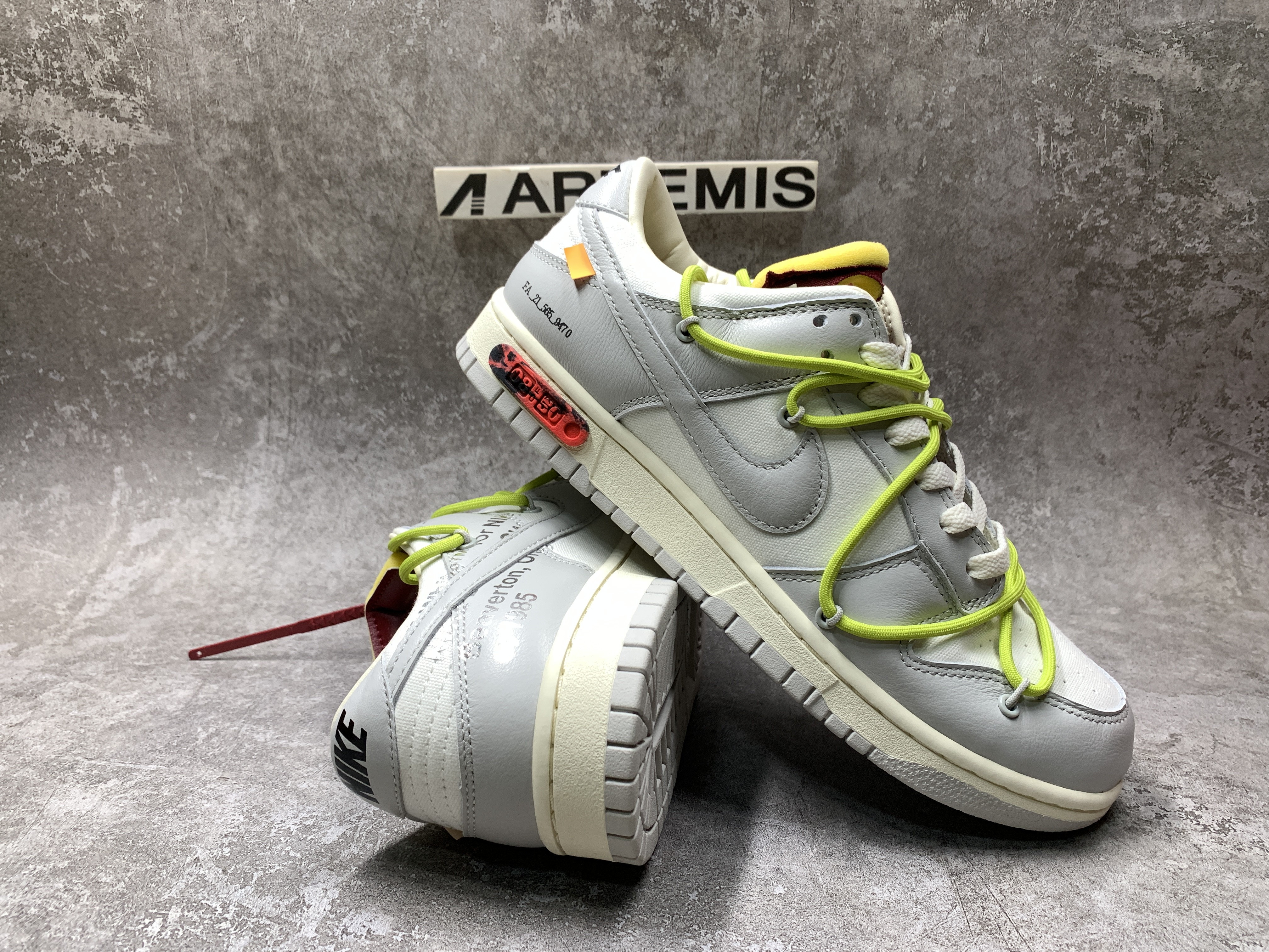 Nike Dunk Low x Off-White 08 of 50