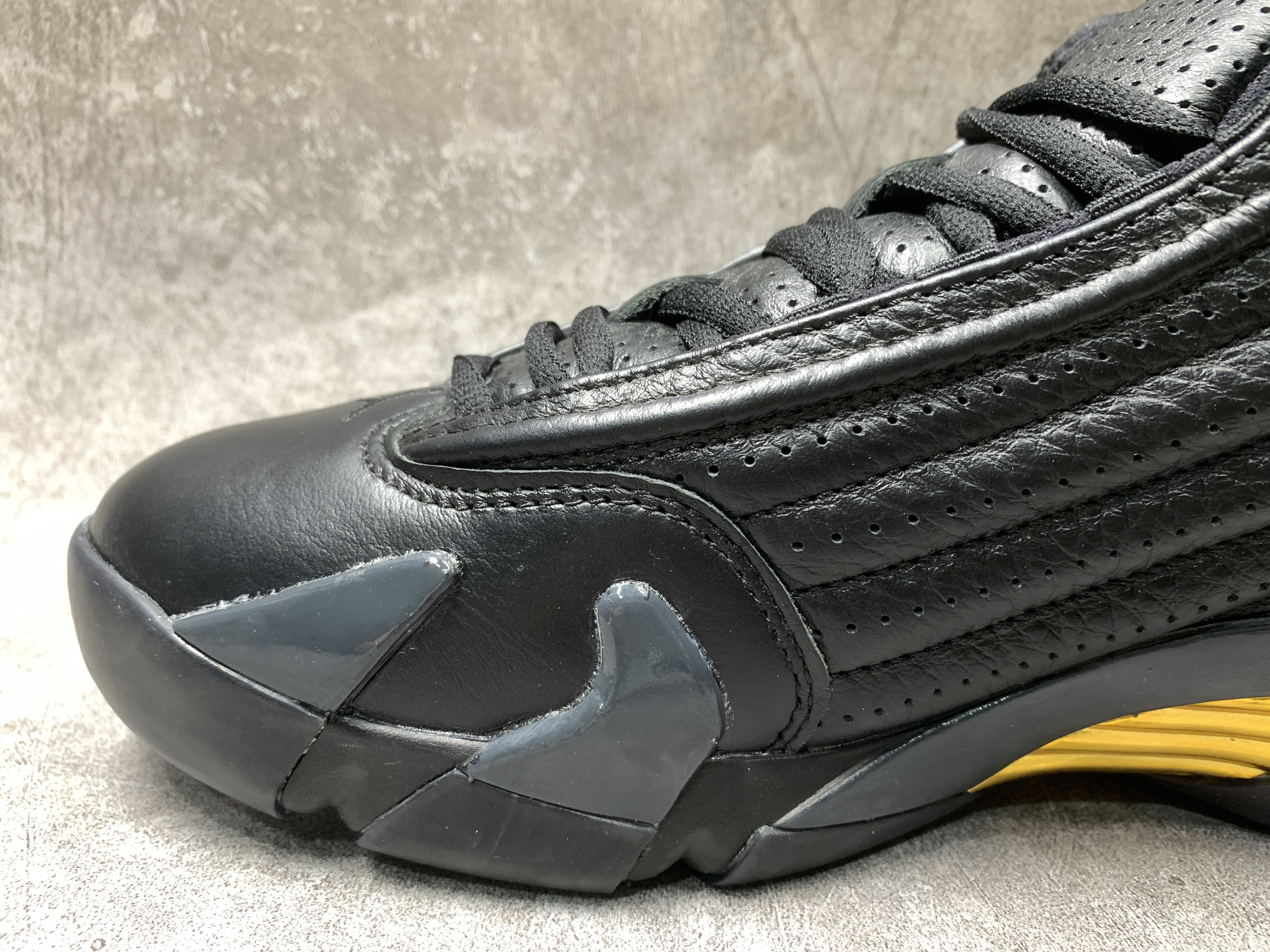 Air Jordan 14 Retro Defining Moments
