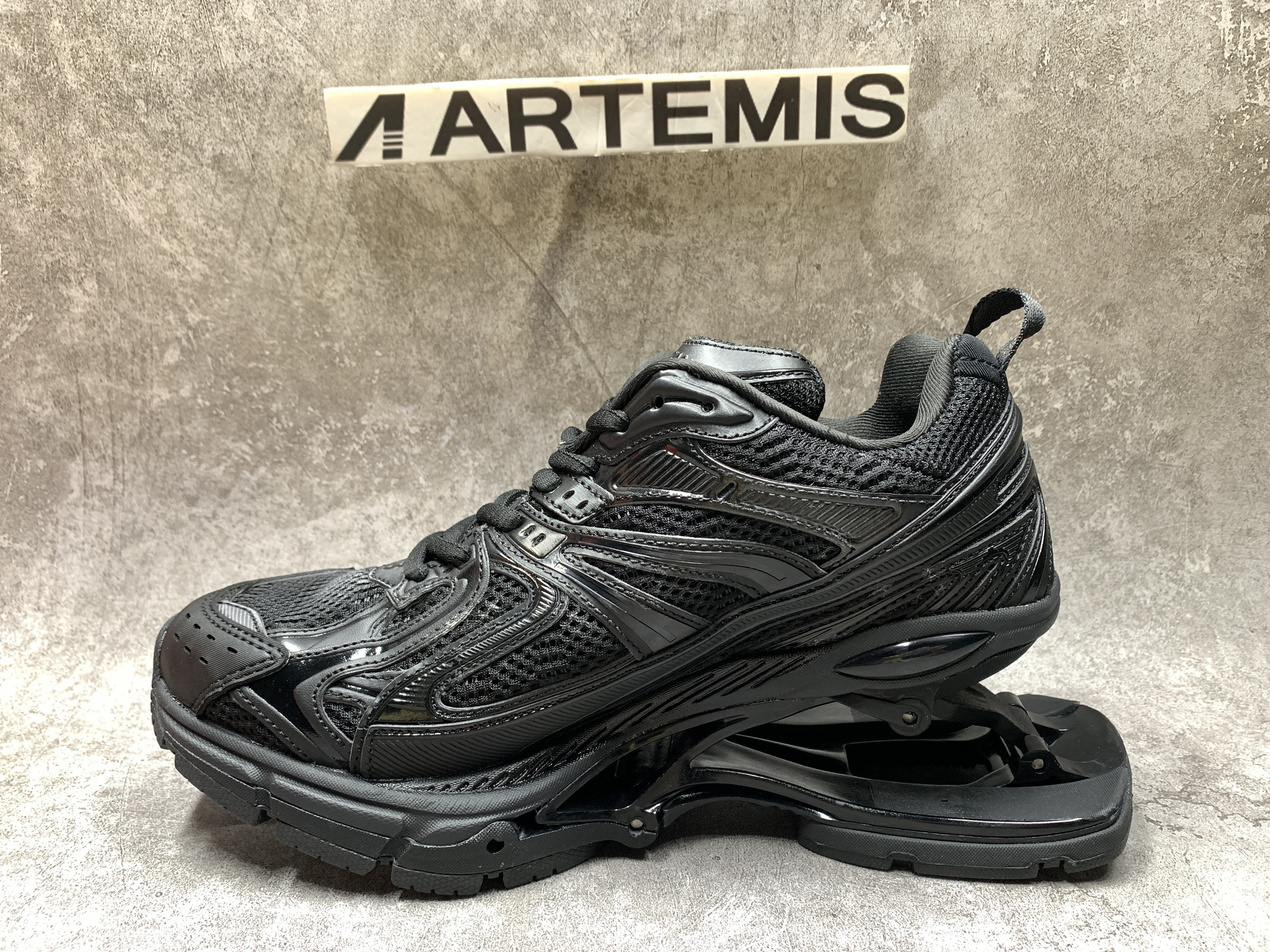 Balenciga X-Pander Black