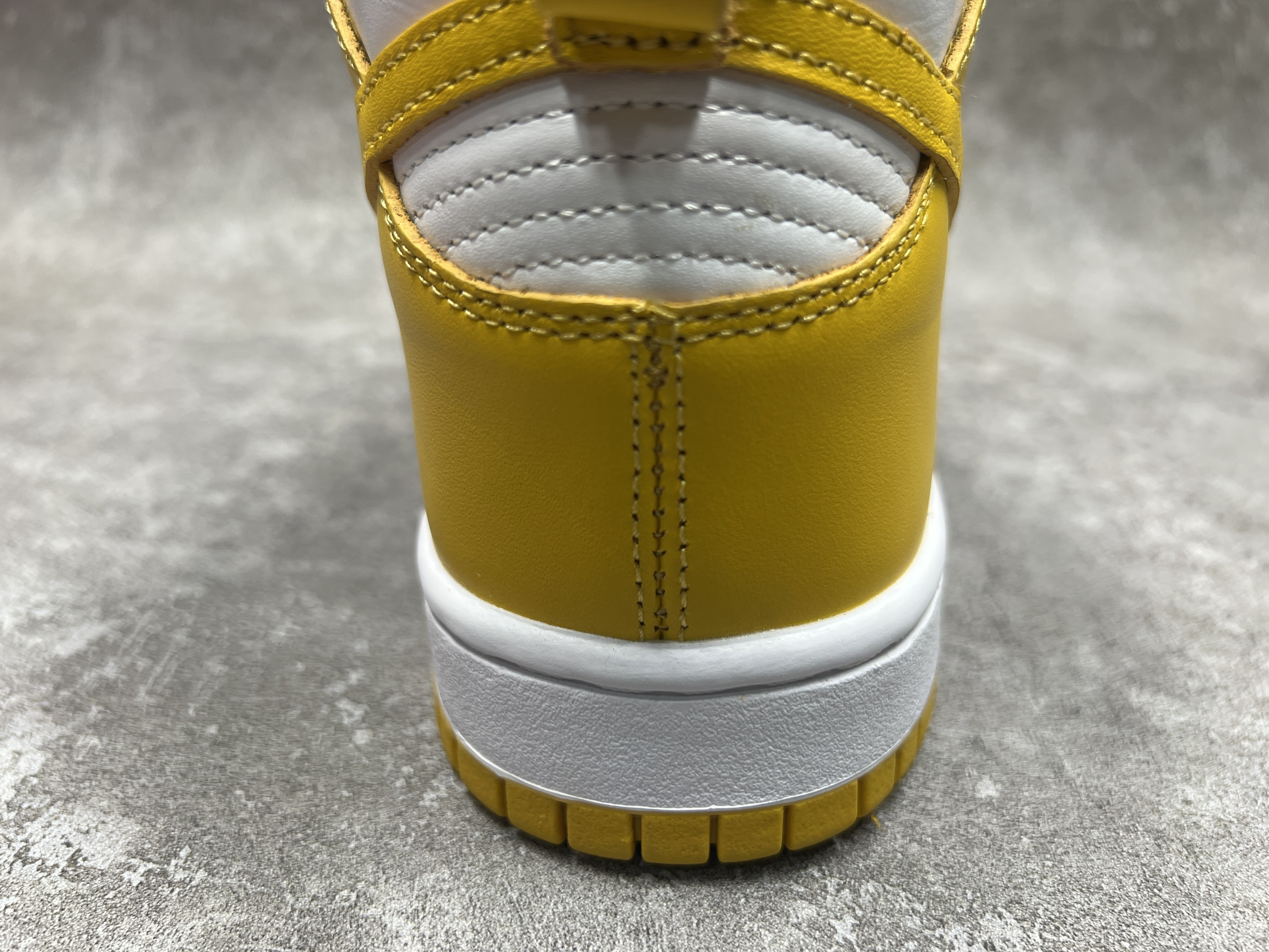 Nike Dunk High Dark Sulfur