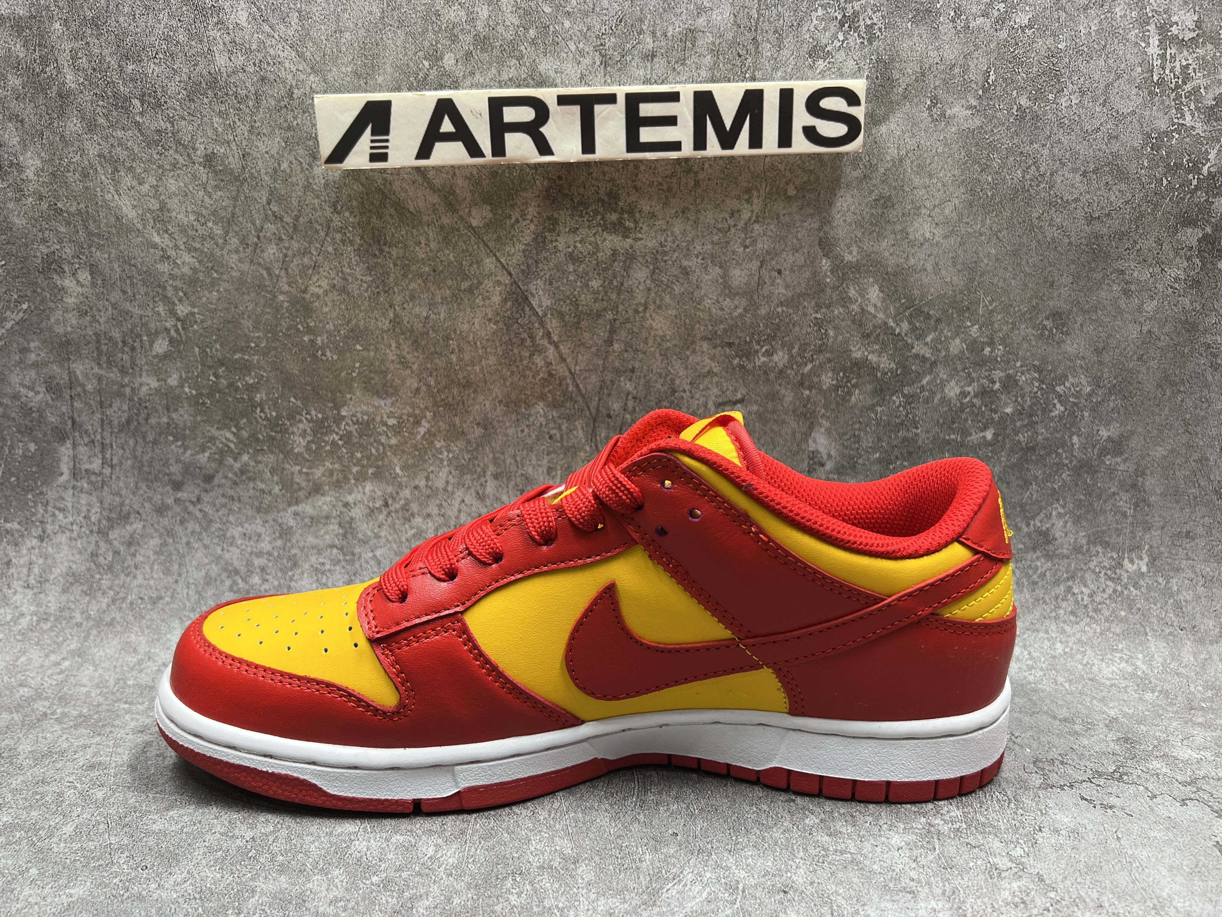 Nike Dunk Low Midas Gold