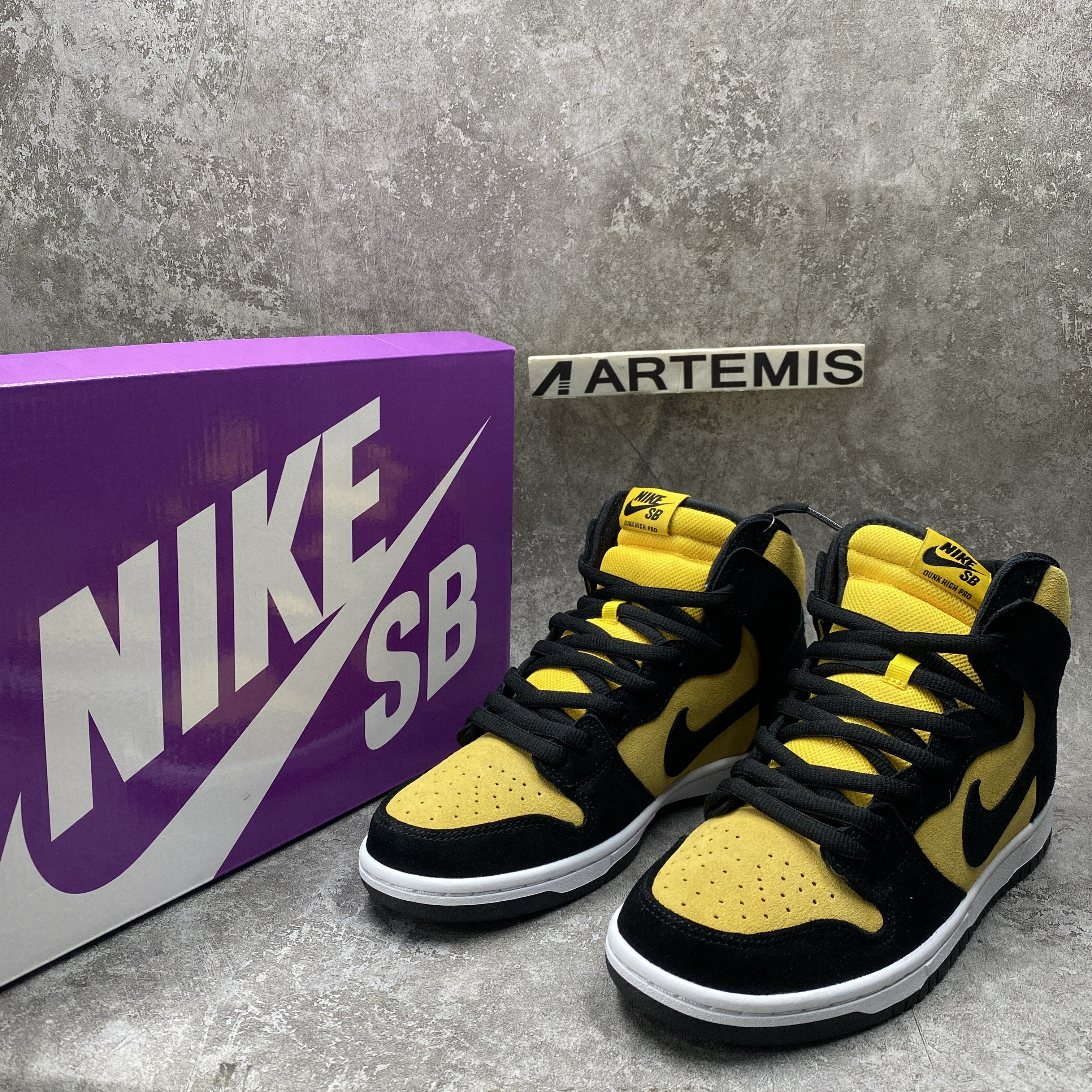 Nike SB Dunk High Pro Reverse Goldenrod