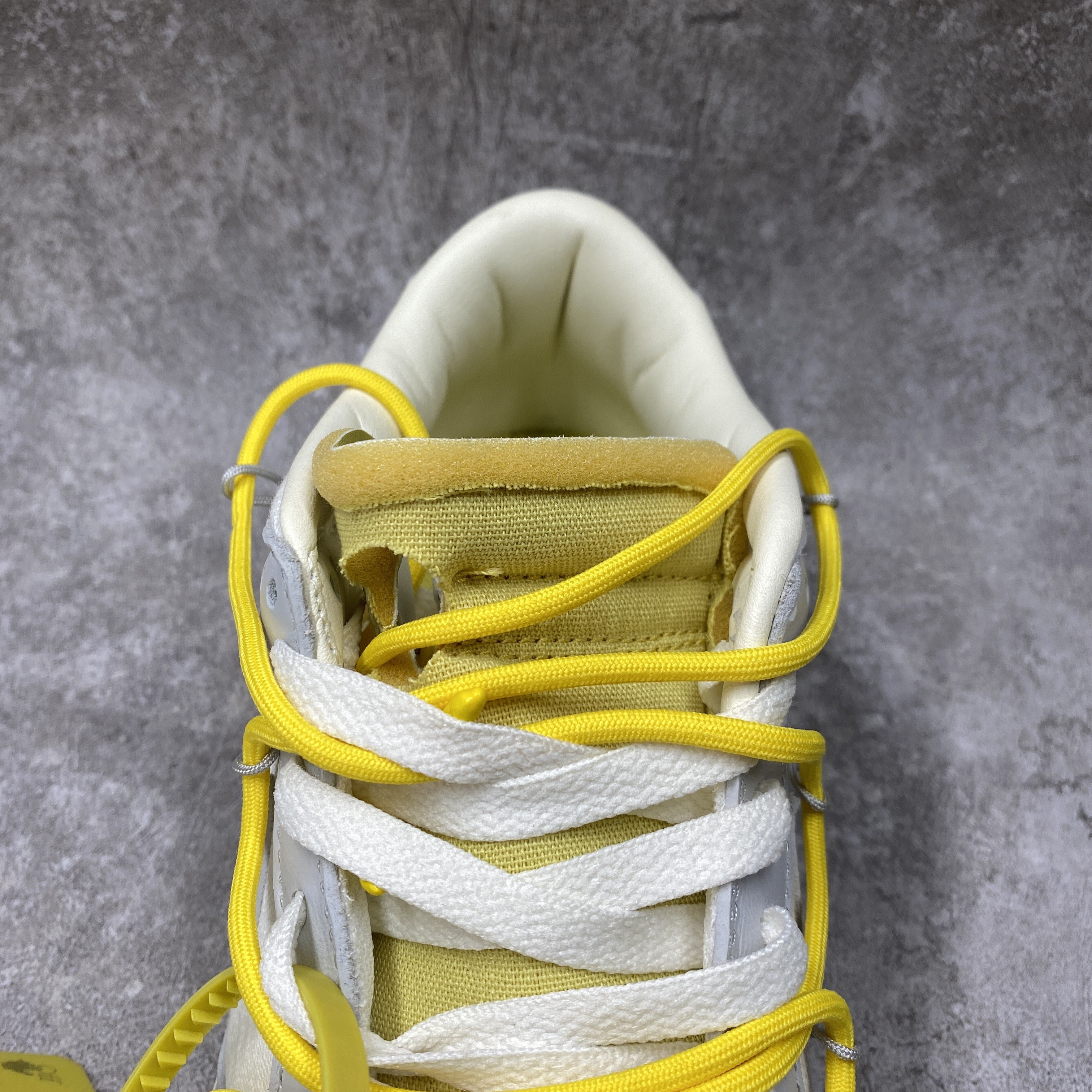 Nike Dunk Low Off-White Lot 29