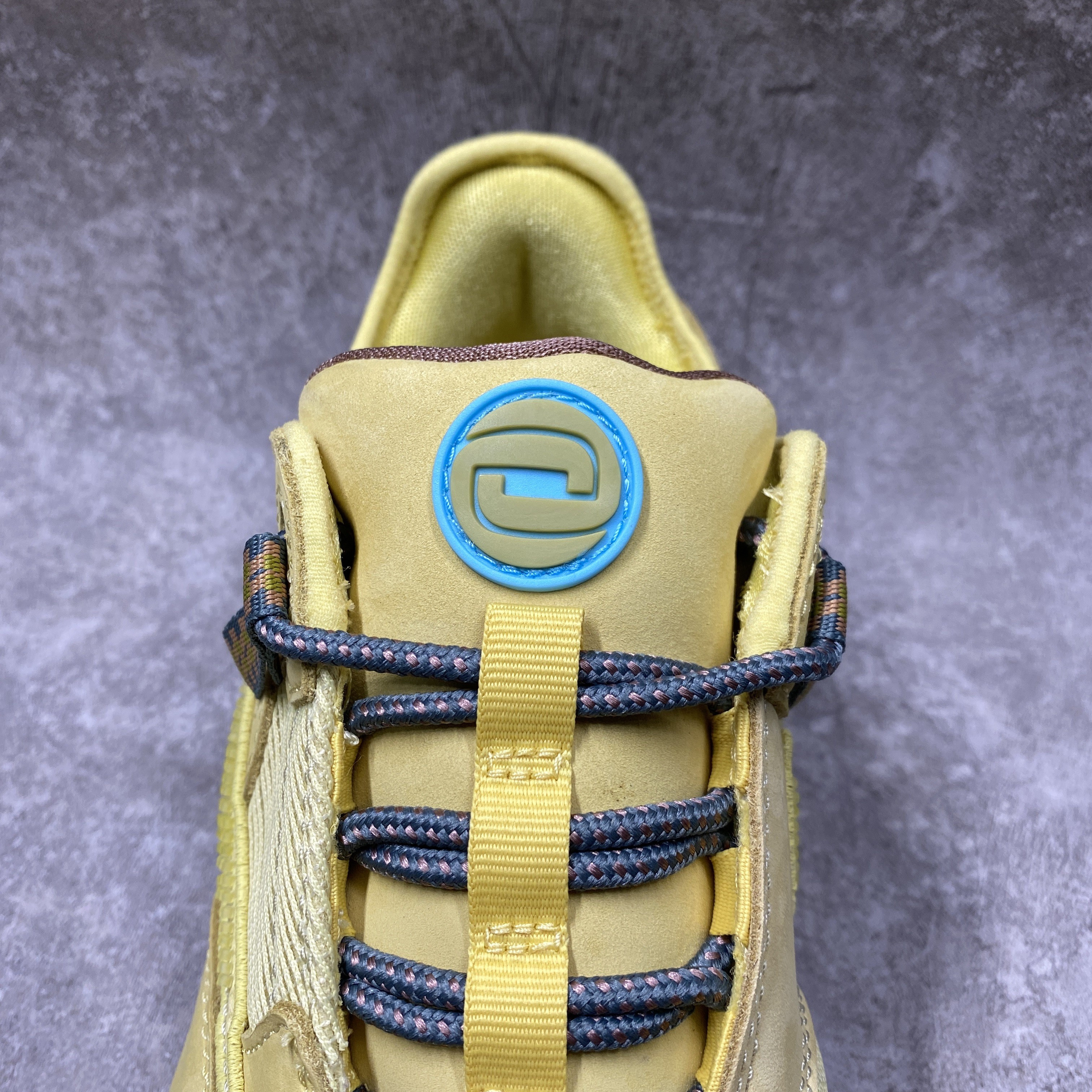 Nike Air Max 1 Travis Scott Cactus Jack Saturn Gold