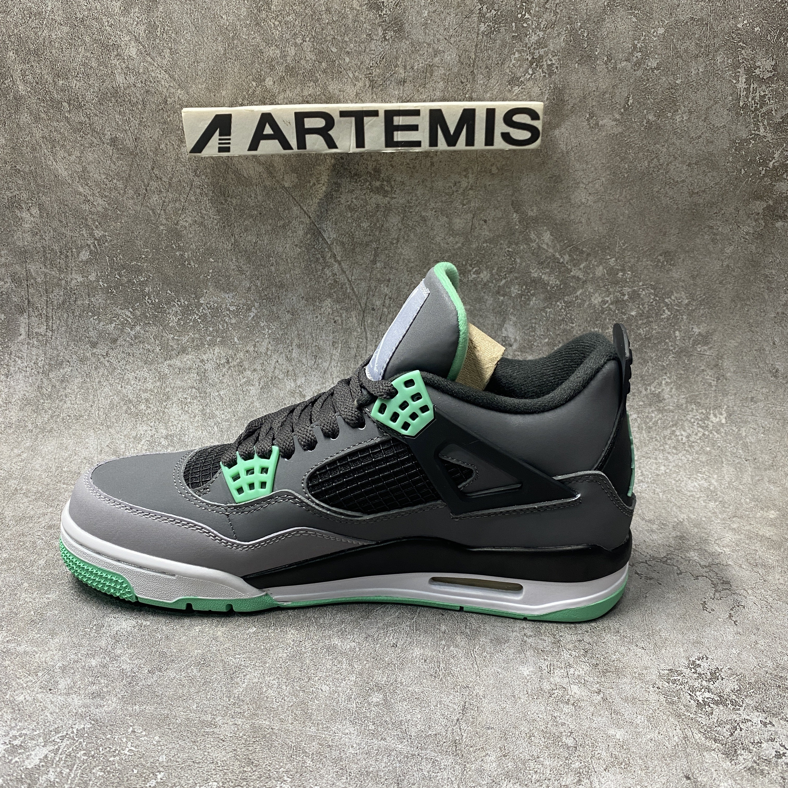 Air Jordan 4 Retro Green Glow