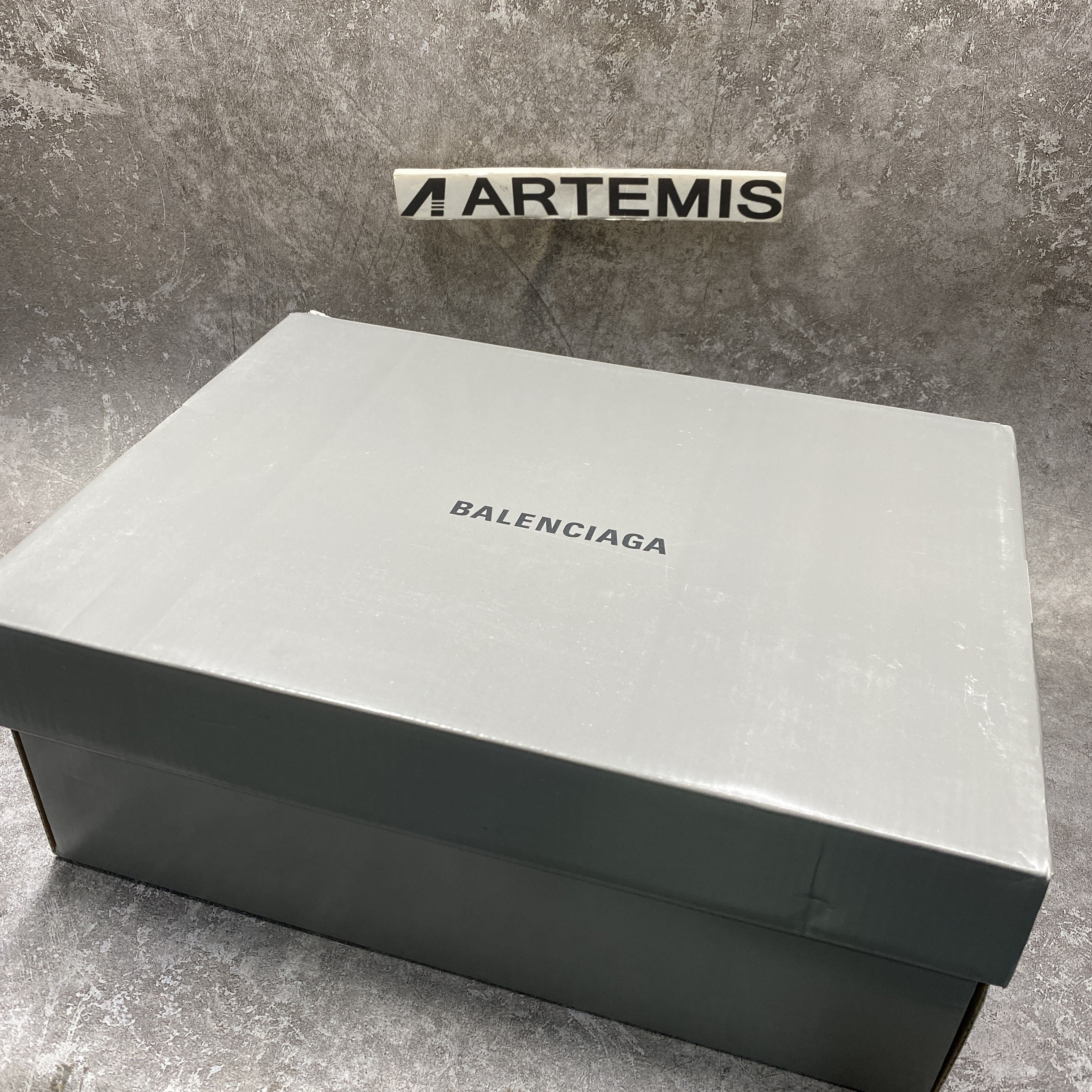 Balenciga Defender Beige