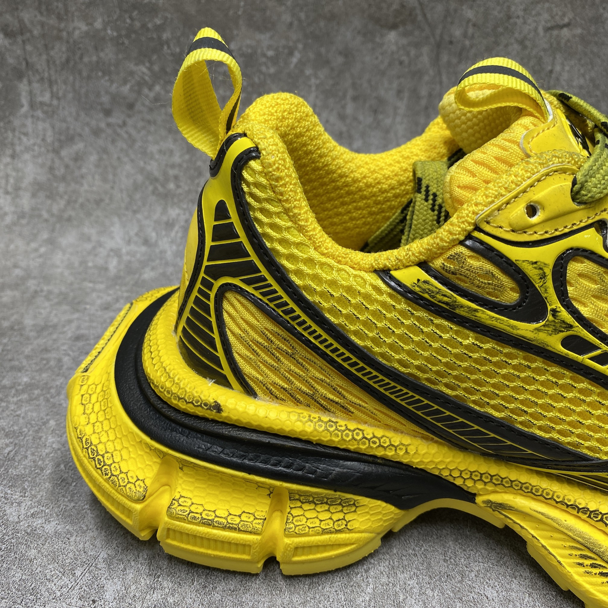 Balenciga 3XL Sneaker Worn Out Yellow Black