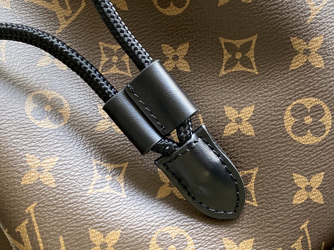 LV M43421 22 x 44 x 15 CM