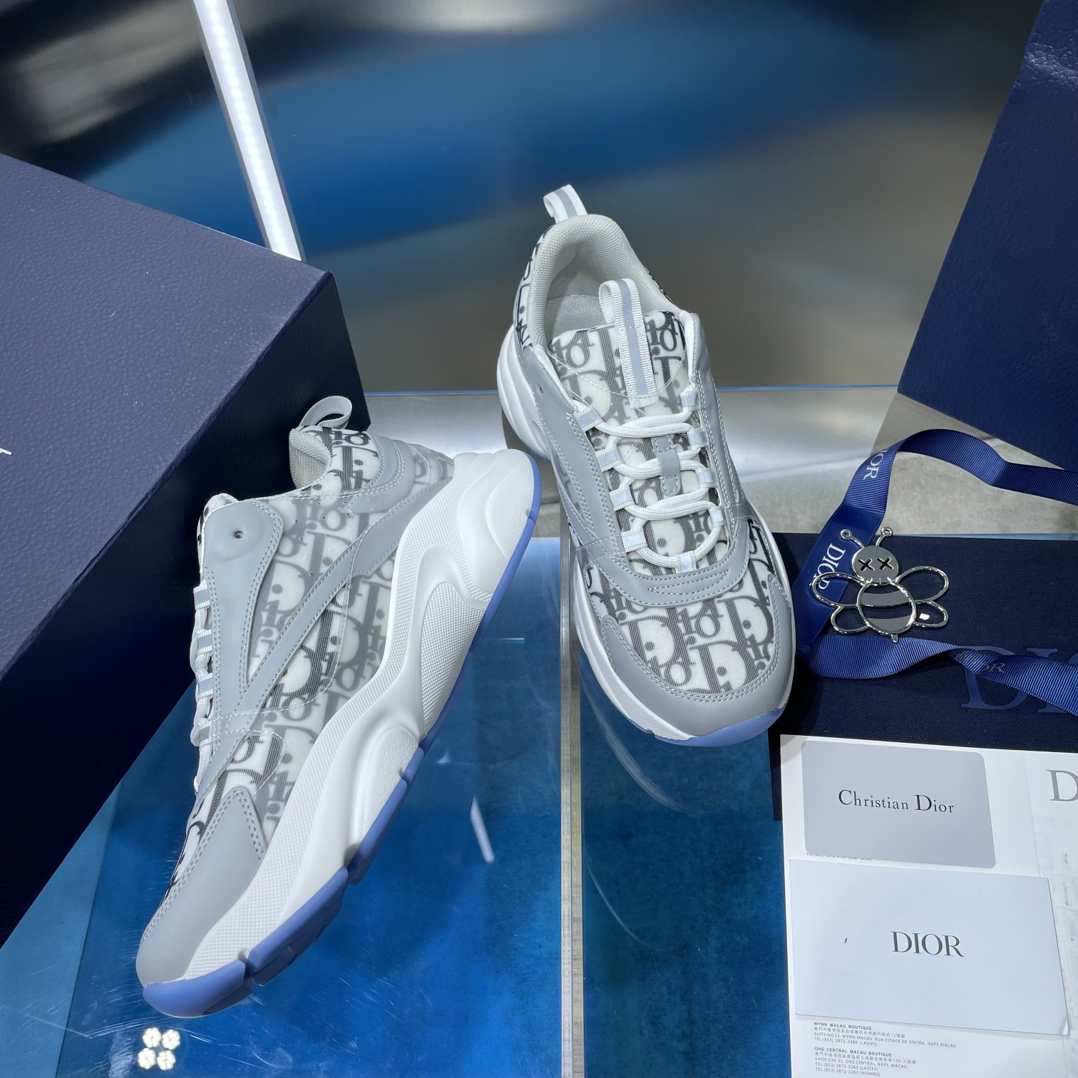 ua D*or b22 gray sneaker