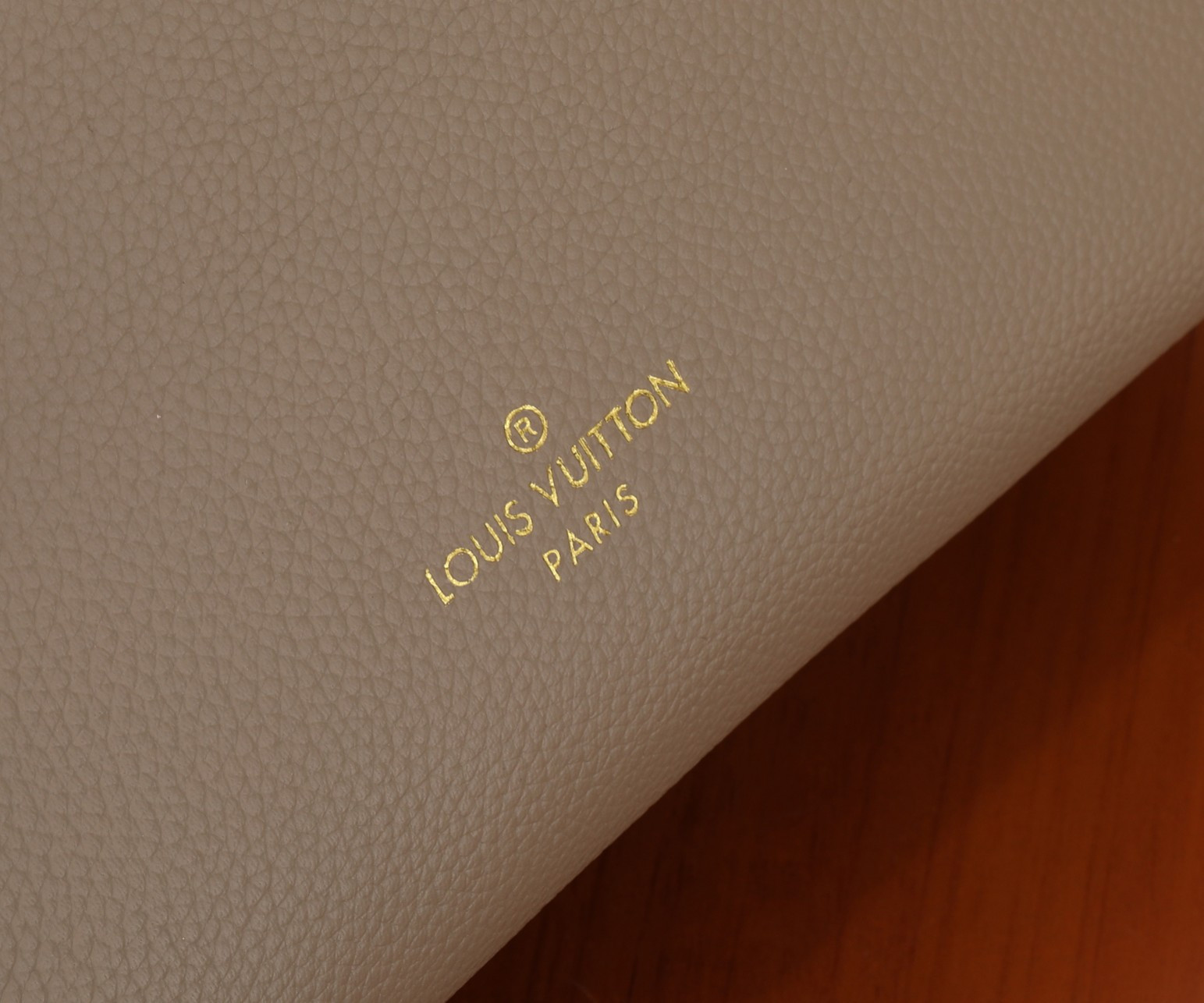 LV Side Trunk MM M25172  8.3 x 5.5 x 2.4 inches