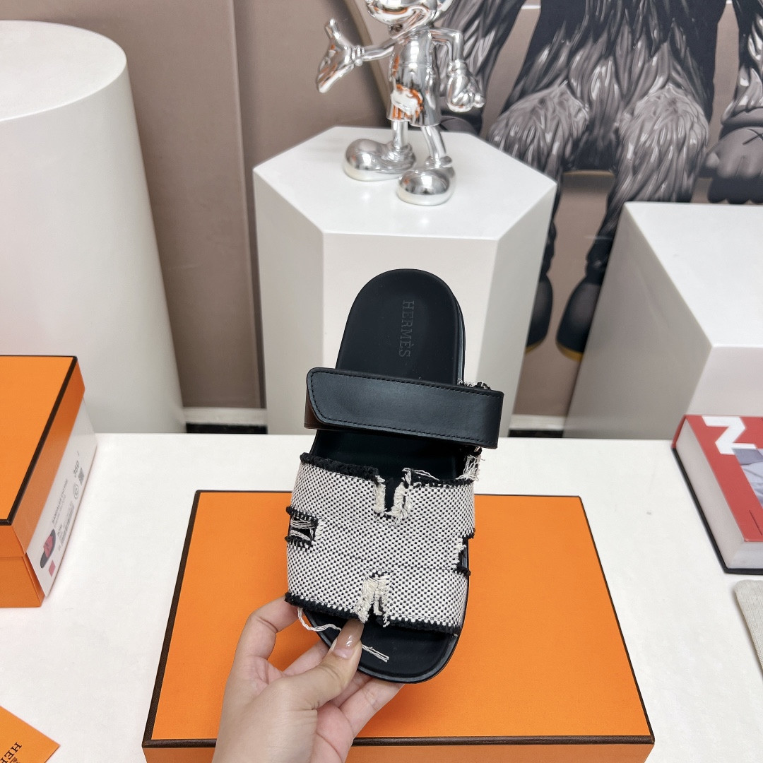 ua H**me5 chypre sandal