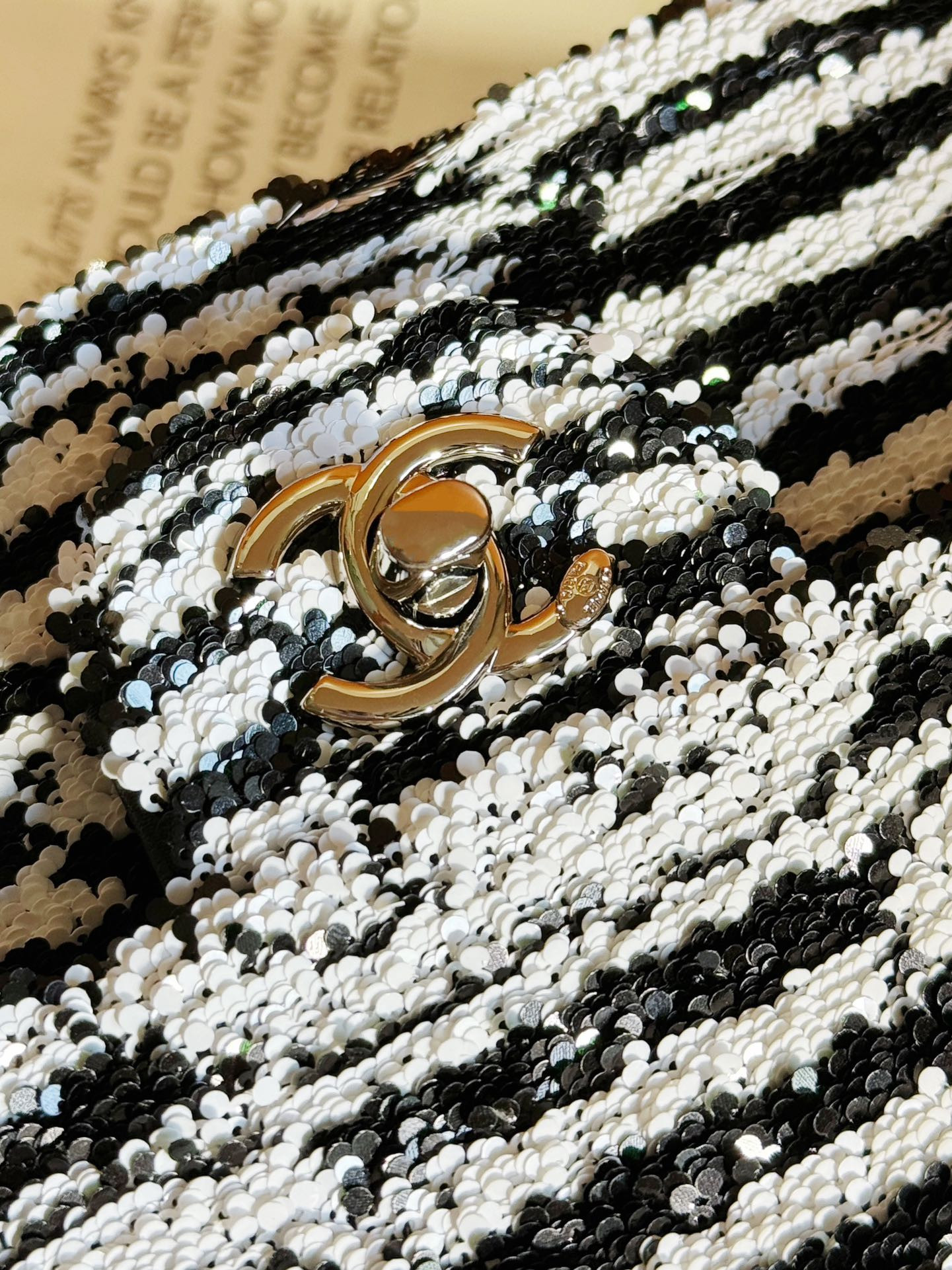 Ch*el classic flap bag 15.5×25.5×6.5cm