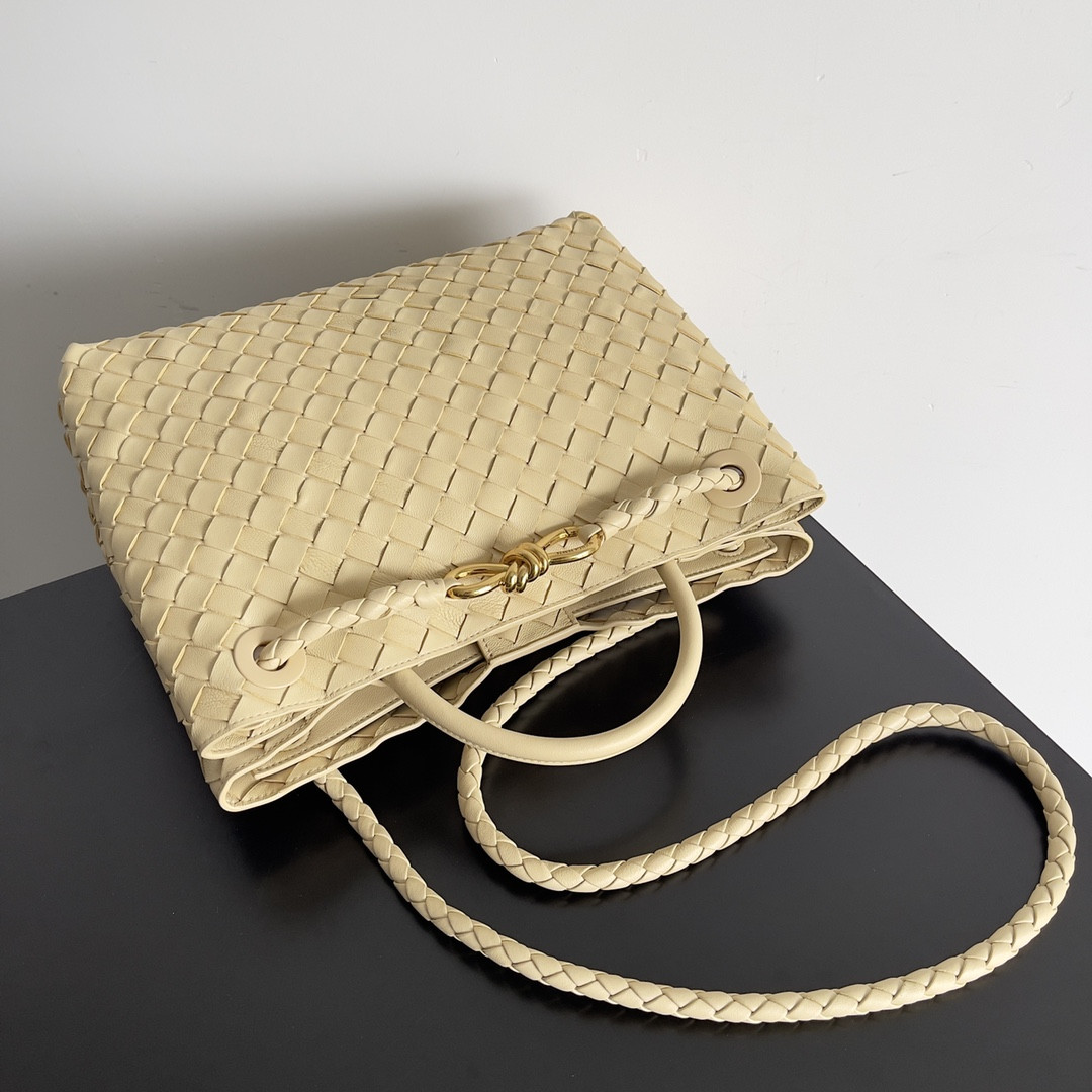 bo*te*ga Ve*ne*ta medium andiamo 32x25x11cm