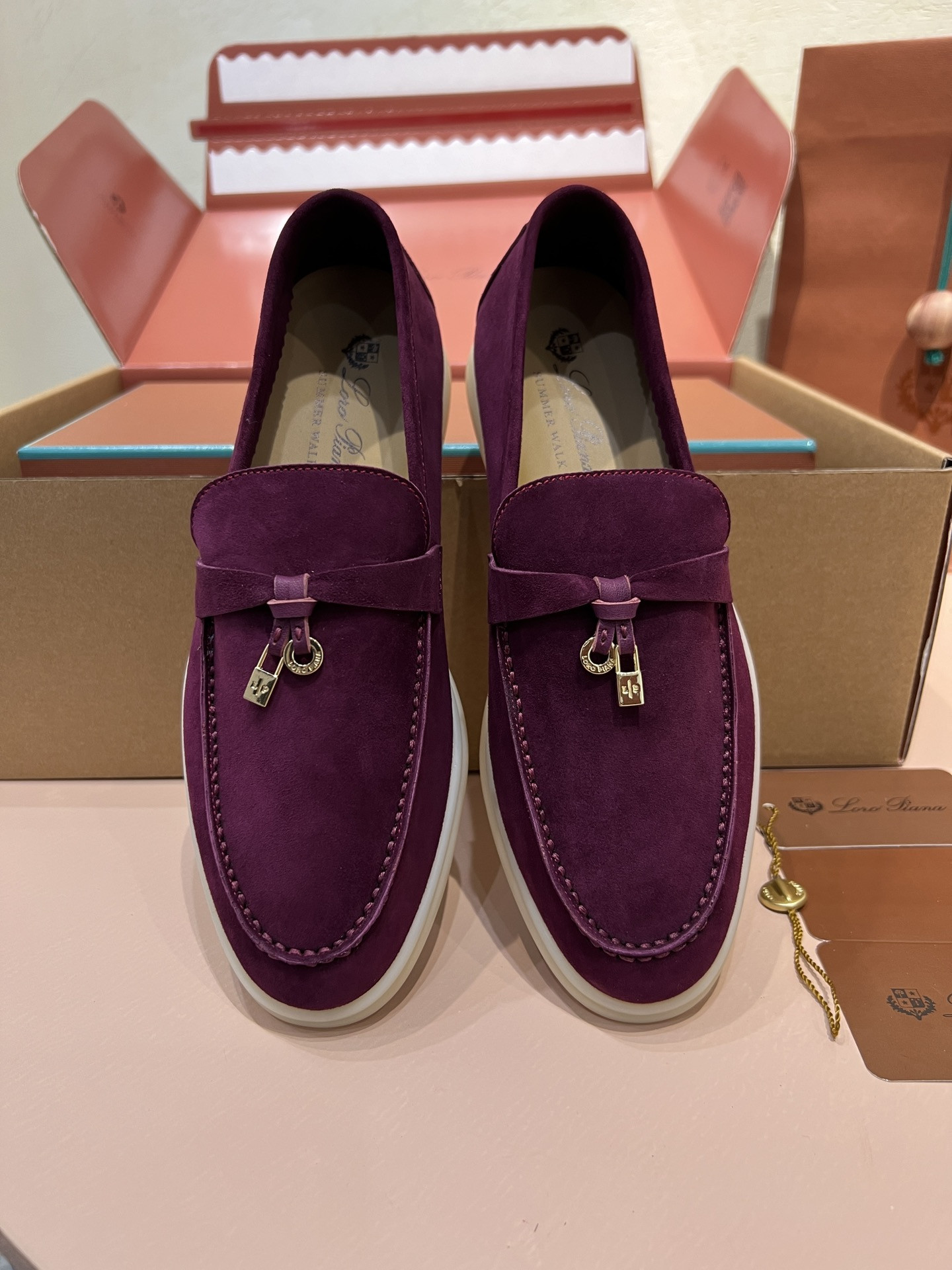 ua L**o p*ana summer charms walk loafers