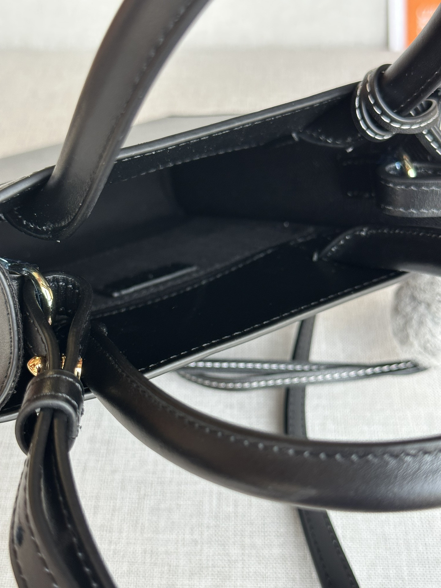 L0ew* standard a5 tote 17x6x21.5cm