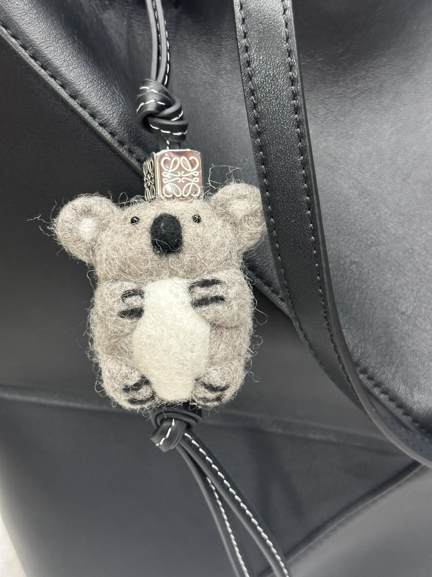 L0ew* medium puzzle fold tote in shiny calfskin 25.5x14.5x31.5cm