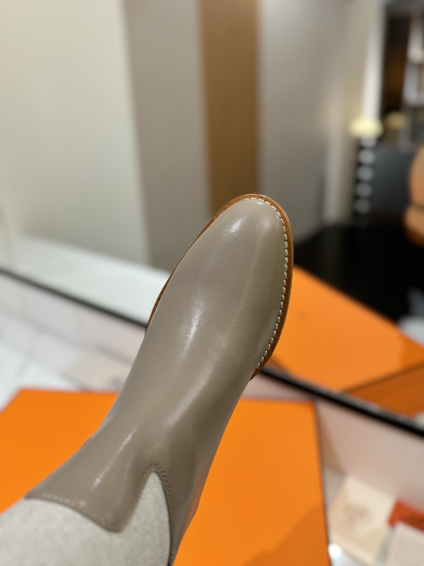 ua H**me5 jumping boots