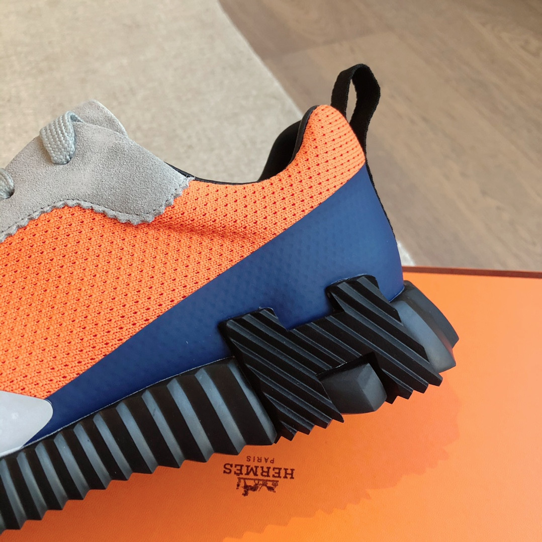 ua H**me5 bouncing sneaker