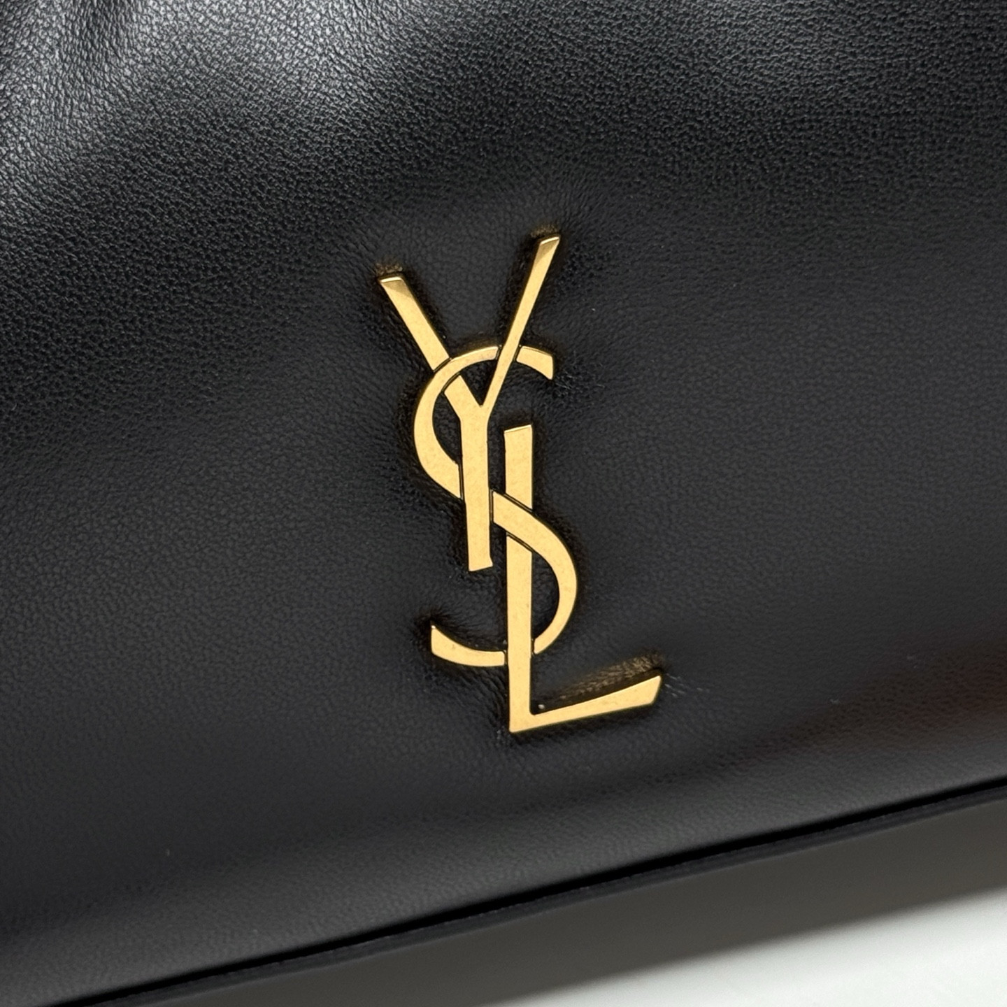 Y*L calypso mini hobo in plunged lambskin 20 x 12 x 5 cm