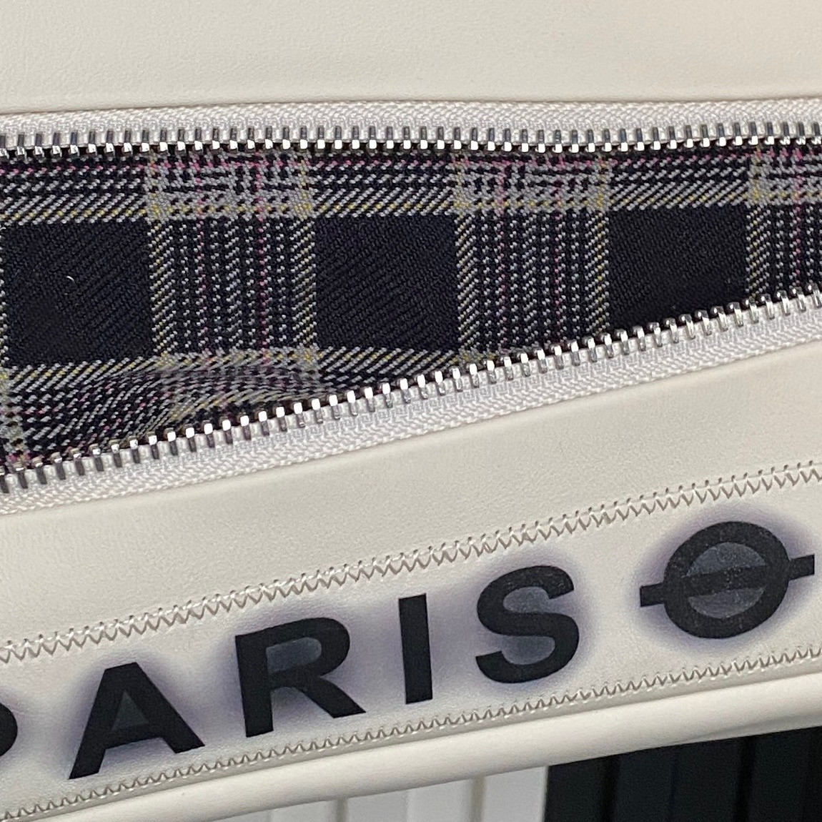 Ch*el vintage graffiti tote airport bag 36x24x12cm