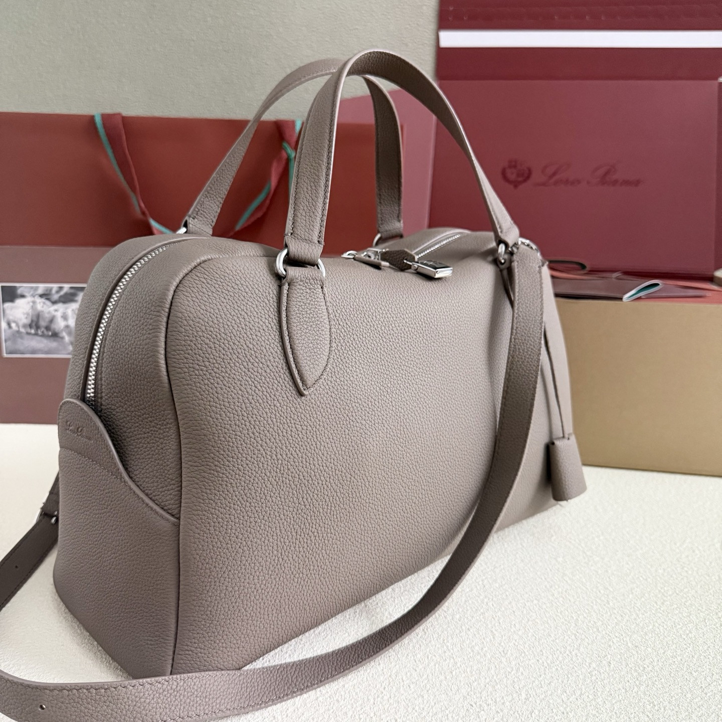 L**o p*ana needle 38x22x16cm