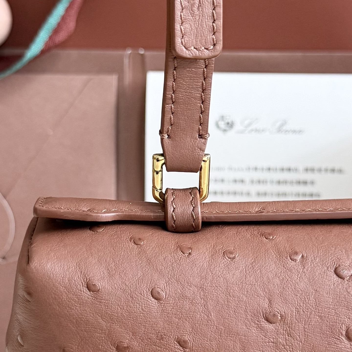 L**o p*ana extra pocket l27 ostrich-grained leather 16x27x10cm