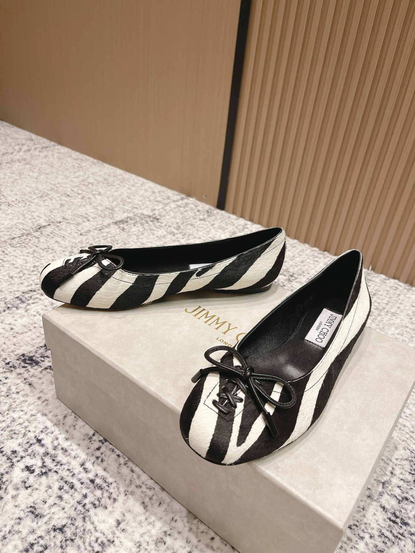 ua Ji*y Ch* scarlett ballerina flats